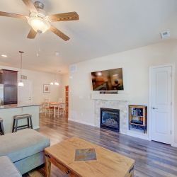 09)» 7226 Benton St.jpg