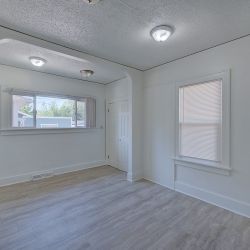 25_5723_Zephyr_Street.jpg