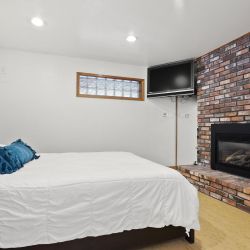 65-8280-Queen-St-Bed-4A.jpg