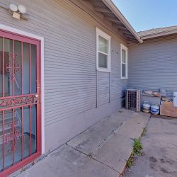 08_5723_Zephyr_Street.jpg