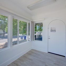 11_5723_Zephyr_Street.jpg