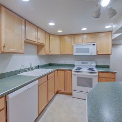 39_5723_Zephyr_Street.jpg