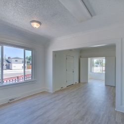 21_5723_Zephyr_Street.jpg