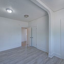 27_5723_Zephyr_Street.jpg
