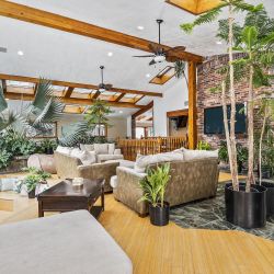 8-8280-Queen-St-Living-Room-2.jpg
