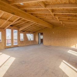 127-8280-Queen-St-Barn-Loft-2.jpg